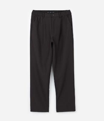 Calça Loose Alfaiatada com Pregas