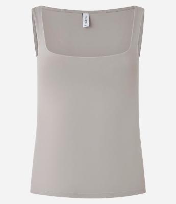 Blusa em Microfibra com Decote quadrado