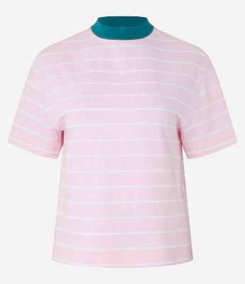 Camiseta Listrada em Malhão com Gola Contratante