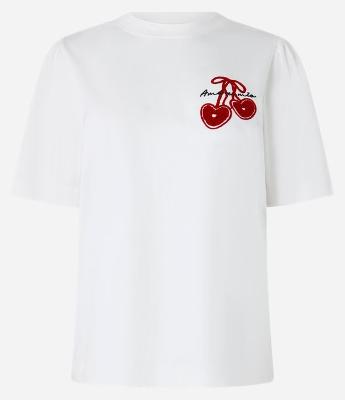 Camiseta Slim em Algodão com Estampa Localizada Coração e Manga com Frufru