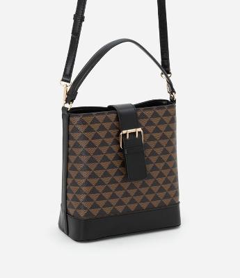 Bolsa Bucket Média com Fivela e Estampa Triangular