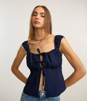 Blusa em Viscose com Amarração Frontal