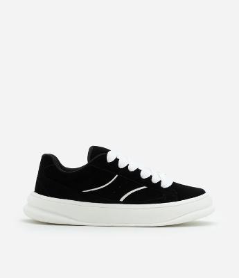 Tênis Skater em Material Sintético com Cadarço Fat Lace