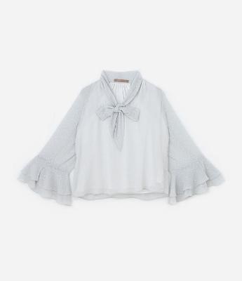 Blusa em Chiffon com Laço e Babado Curve & Plus Size