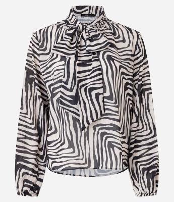 Blusa em Chiffon com Gola Laço e Estampa Zebra
