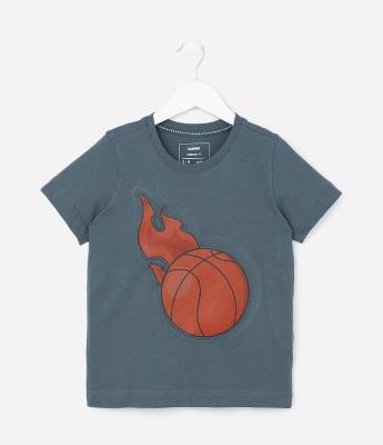 Camiseta Infantil com Estampa em Relevo Bola de Basquete - Tam 5 a 14 Anos