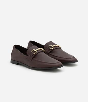 Sapato Mocassim em Couro com Bridão Contrastante