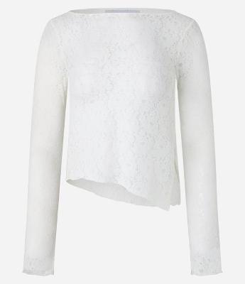 Blusa em Renda com Barra Assimétrica