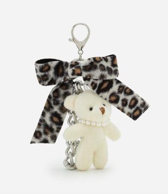 Chaveiro Ursinho de Pelúcia com Lacinho em Animal Print e Corrente