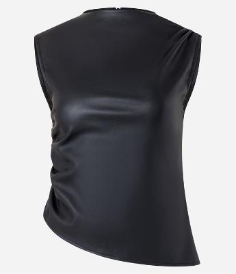 Blusa em PU com Drapeado Lateral e Barra Assimétrica