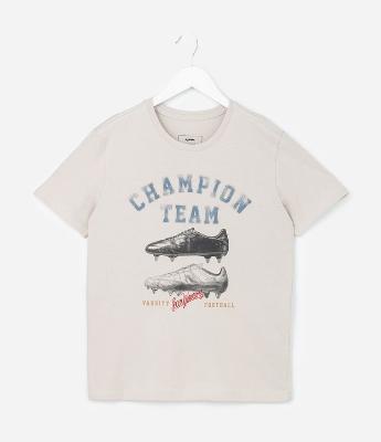 Camiseta Infantil com Estampa Chuteiras - Tam 5 a 14 Anos