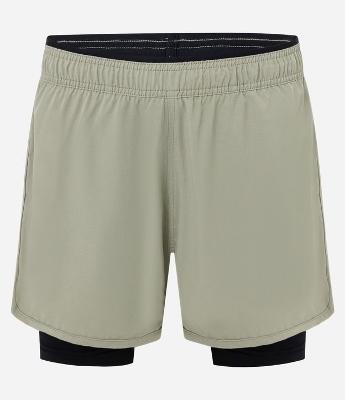 Bermuda Esportiva com Short de Compressão e Detalhe Refletivo