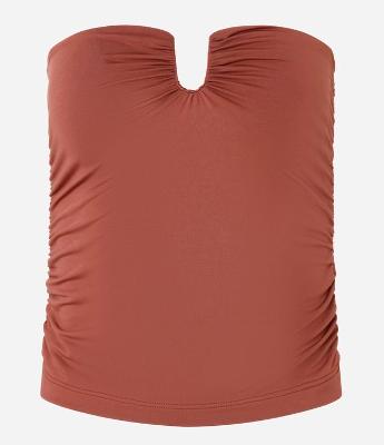 Blusa em Jesery com Franzidos e Aviamento no Busto