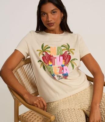 Camiseta em Algodão com Estampa Tropical Natureza