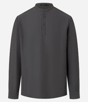 Camisa em Viscose com Gola Padre Texturizada