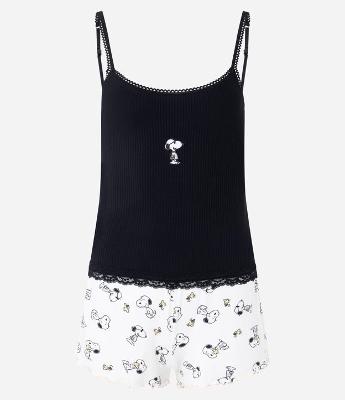 Pijama Short Doll em Ribana com Estampa Snoopy e Alças Finas