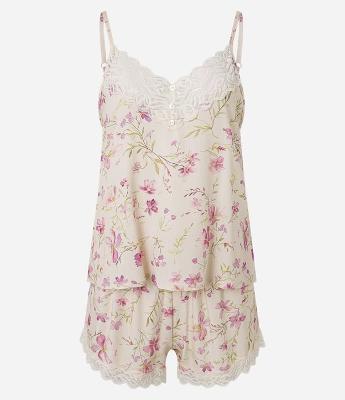 Pijama Short Doll em Cetim com Estampa Floral e Detalhe de Renda