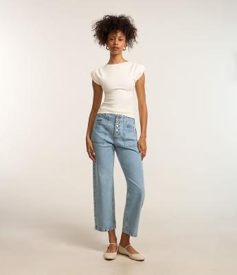 Calça Reta em Jeans com Cintura Baixa e Botões