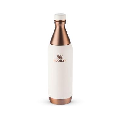 Garrafa Térmica Slim Bottle 591ml Stanley Gilded Sugar