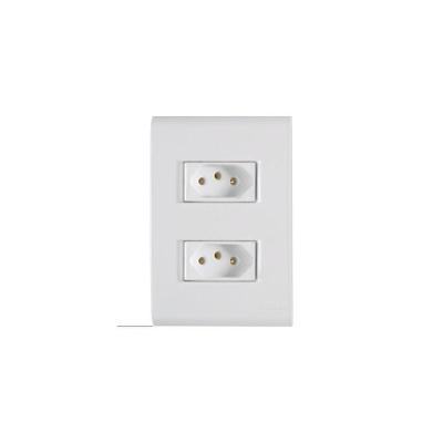 Conjunto 4x2 Com 2 Tomadas 2p+t Tramontina 20 A 250 V Liz Branco Tramontina