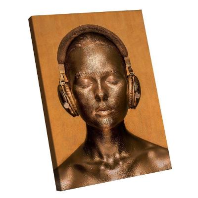 Quadro Mulher Dourada De Fone -- Br Artes