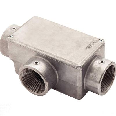 Condulete Fixo 1.1/2" Tipo "t" - Com Tampa / Rosca Bsp / Sem Pintura Tramontina