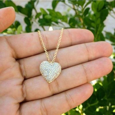 Gargantilha Com Coração Cravejado Banhado A Ouro