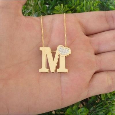 Gargantilha Com Letra Inicial E Coração Banhada A Ouro