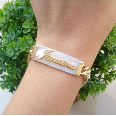 Pulseira Chapa Madrepérola Nome Em Alto Relevo Banhado A Ouro
