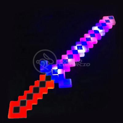 Brinquedo Espada Pixel 58Cm Diamante Com Som E Luz À Pilha - Vermelho