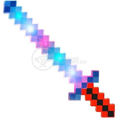 Brinquedo Espada Pixel 58Cm Diamante Com Som E Luz À Pilha - Vermelho