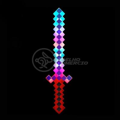 Brinquedo Espada Pixel 58Cm Diamante Com Som E Luz À Pilha - Vermelho