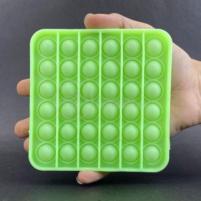 Pop It Brilha No Escuro Fluorescente Anti Stress Verde