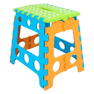 Banquinho Dobrável Banqueta Plástica Infantil Com Alça 25kg