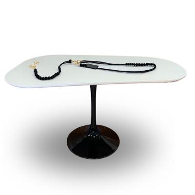 Saarinen Organica Oval 160x90 Em Laca