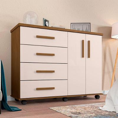 Cômoda Geval Encanto Com 04 Gavetas 02 Portas E Rodízios - Amêndoa/Off White - Cor: Bege