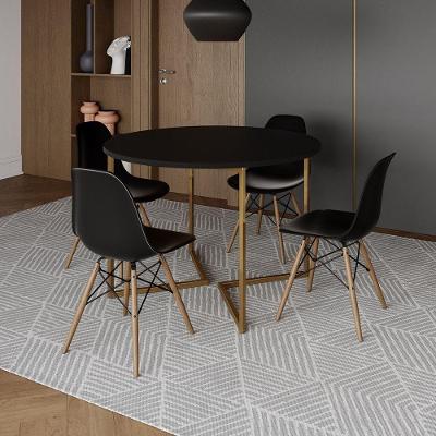 Mesa Jantar Industrial Redonda 110Cm Preta Base V Dourada Com 4 Cadeiras Madeira Pretas Cor: Preto