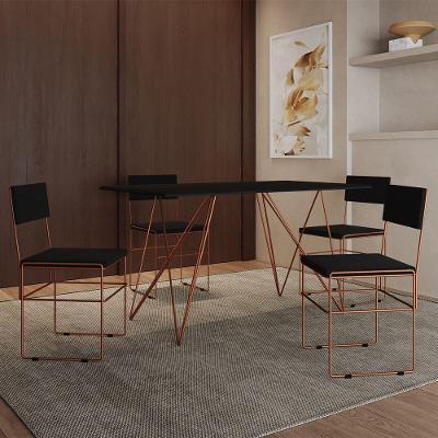 Mesa Jantar Industrial Trama 1,40X0,80M Preta Com 4 Cadeiras Estofadas Vitória Cobre E Preta