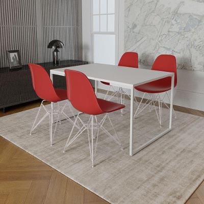 Mesa Industrial Base Ferro Branco Tampo 137X90 Branco 4 Cadeiras Ferro Branco Assento Vermelho