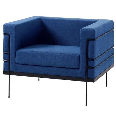 Poltrona Le Corbusier Daf Móveis Madeira Eucalipto Revestida Espuma D28 Linho Azul Marinho Base Aço