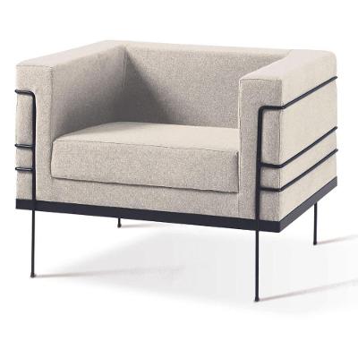 Poltrona Le Corbusier Daf Móveis Em Madeira Eucalipto Revestida Espuma D28 Linho Bege Base Aço