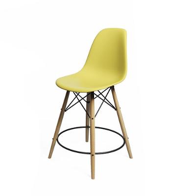 Banqueta Eames Eiffel De Madeira Assento Amarelo