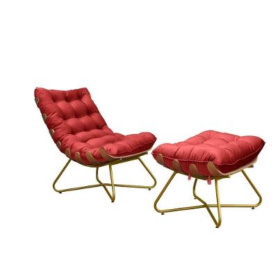 Kit Poltrona Com Puff Pés Cruzados Dourado Veludo Vermelho