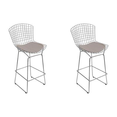 Kit 2 Banquetas Bistrô Bertoia Cromada D70 Com Assento Sintético Bege Cor Cinza
