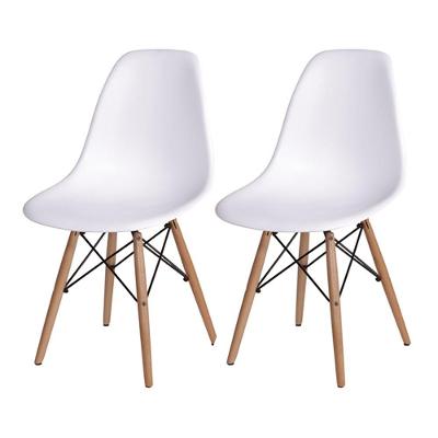 Kit 2 Cadeiras Jantar Eames Eiffel Pés De Madeira Com Assento Branco - Cor: Marrom
