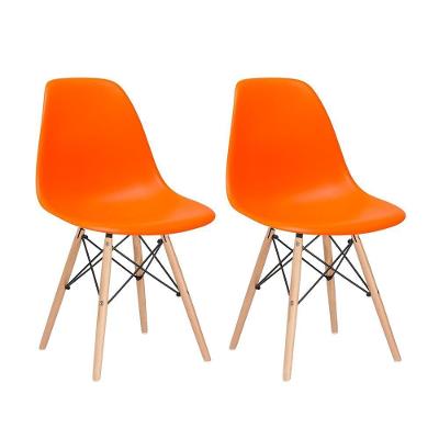 Kit 2 Cadeiras Charles Eames Eiffel Dsw Com Pés De Madeira Clara Laranja