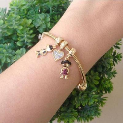 Pulseira Para Berloques Pingente Casal Em Banho De Ouro