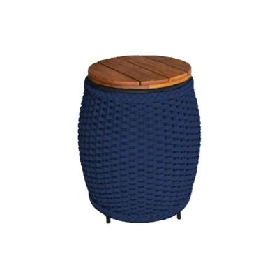 Puff Mesa Garden Em Corda Náutica Base Em Alumínio Preta E Tampo Em Madeira Azul Marinho - Cor: Azul