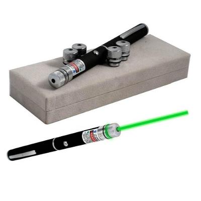 Caneta Laser Verde Pointer 300mw com 5 Ponteiras de Efeitos - Preta