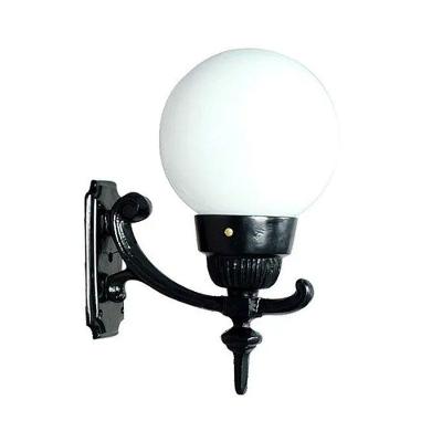Luminária Globo Pequena 3 com Braço Externa Alumínio 37cm